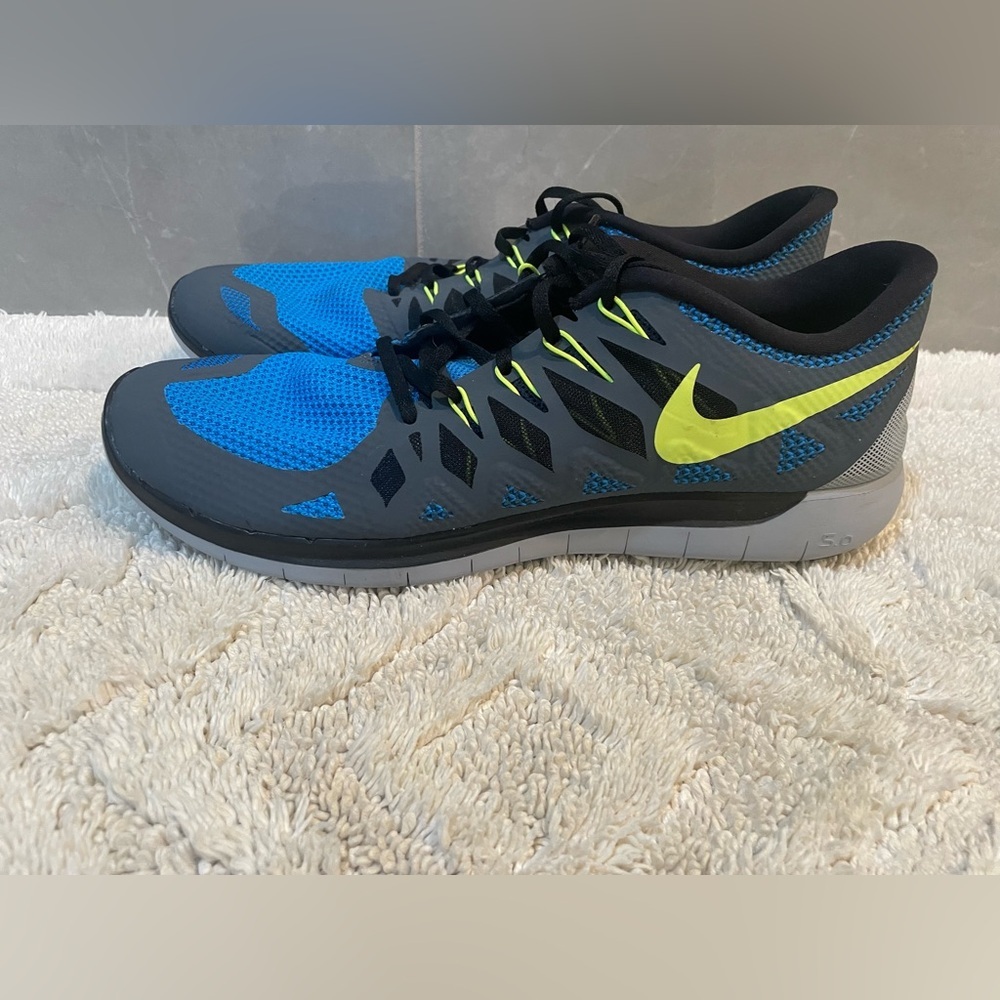 Nike Blue and Gray Running Shoes - Picture 3 of 6